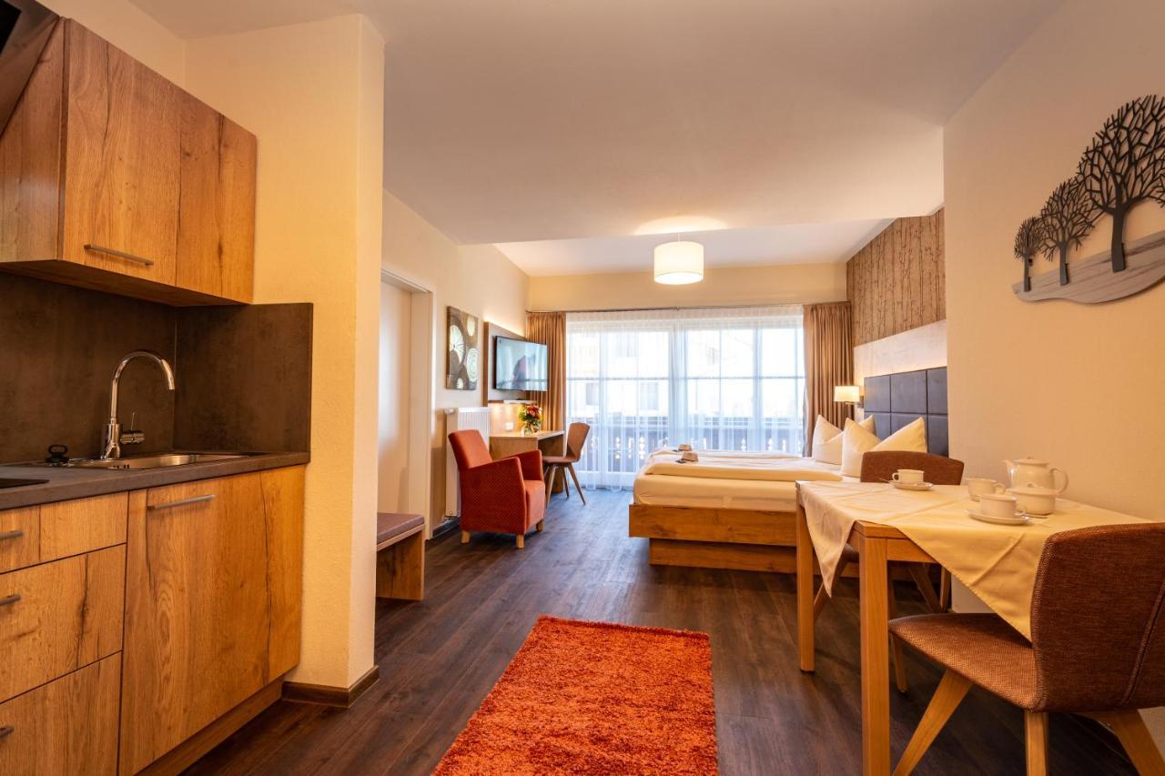 Boutique Hotel Angerer 뮈르나우암슈타펠지 외부 사진